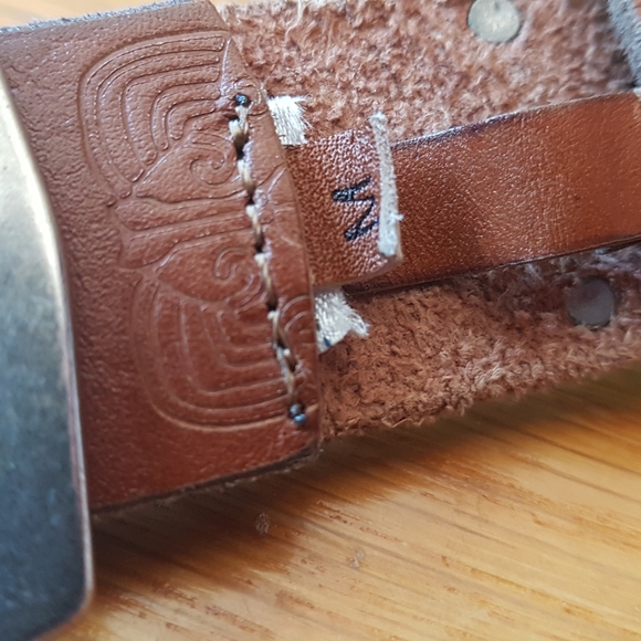 Lucky Brand- Leather belt - Picture 6 of 6